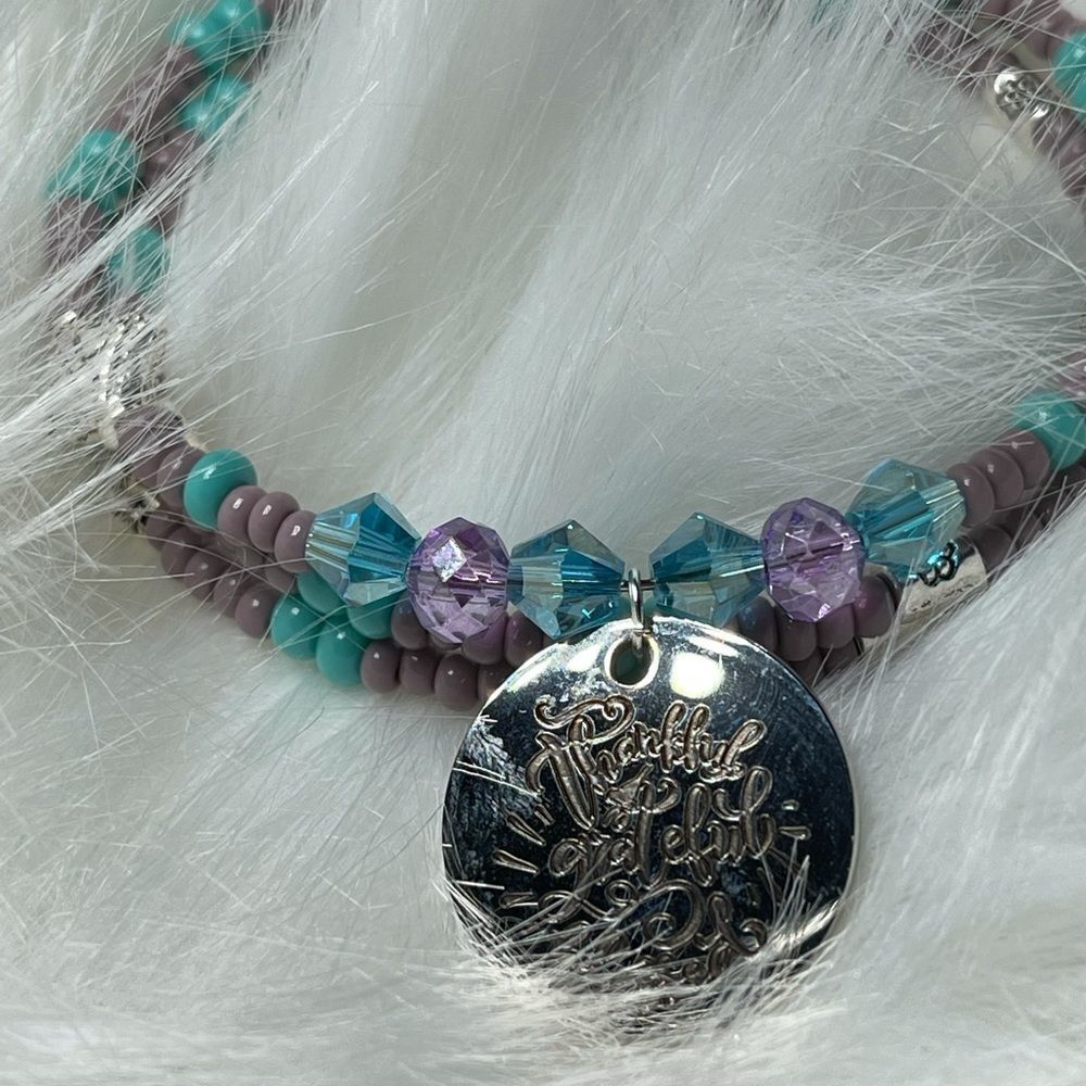 Handmade purple & teal memory wire wrap bracelet,‎ grateful, thankful, blessed